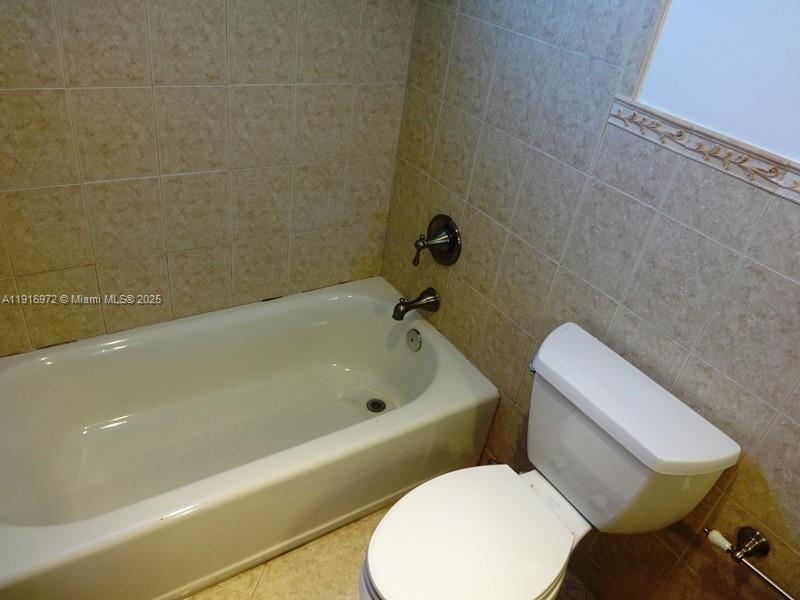 ALCAZAR CONDO - Residential