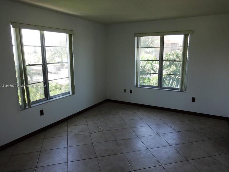 ALCAZAR CONDO - Residential