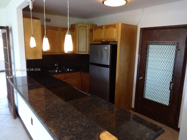 ALCAZAR CONDO - Residential