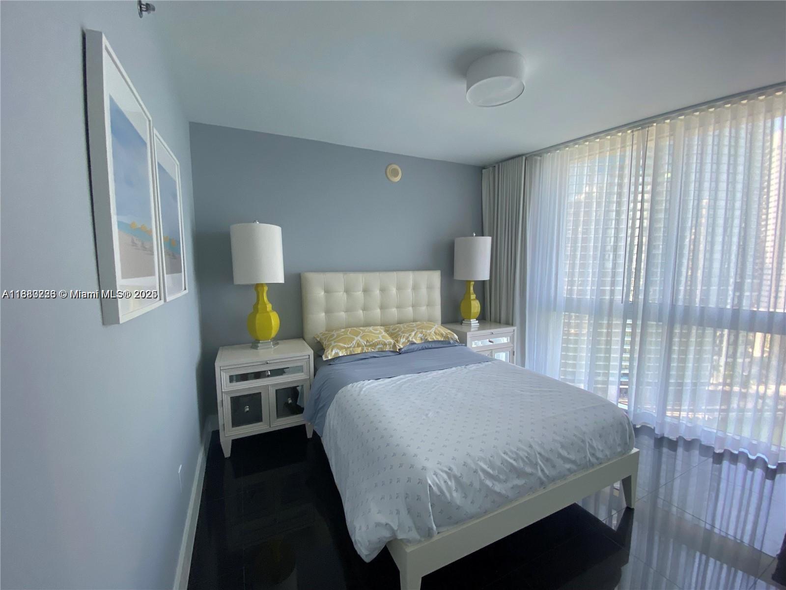 ICONBRICKELL CONDO NO 1 - Residential Lease