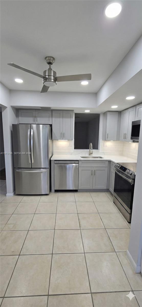 Palm Springs Condo - Residential