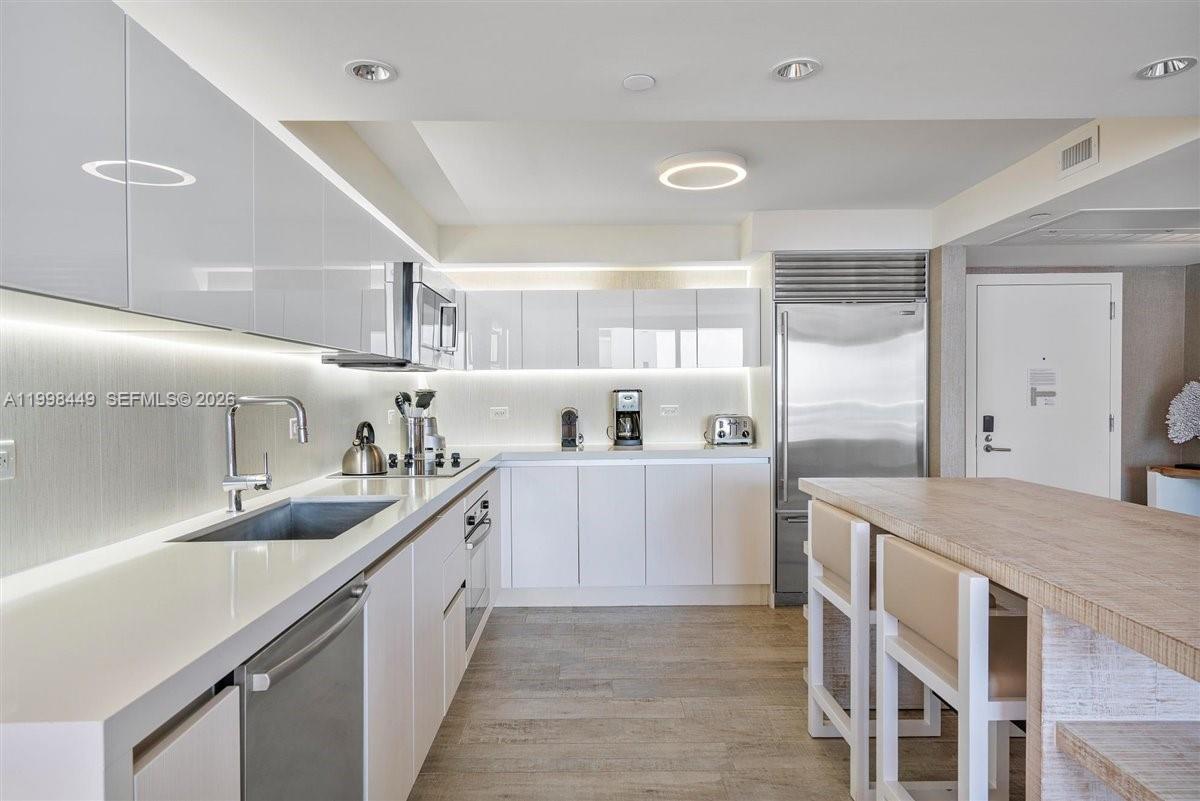 2399 COLLINS AVENUE - Residential