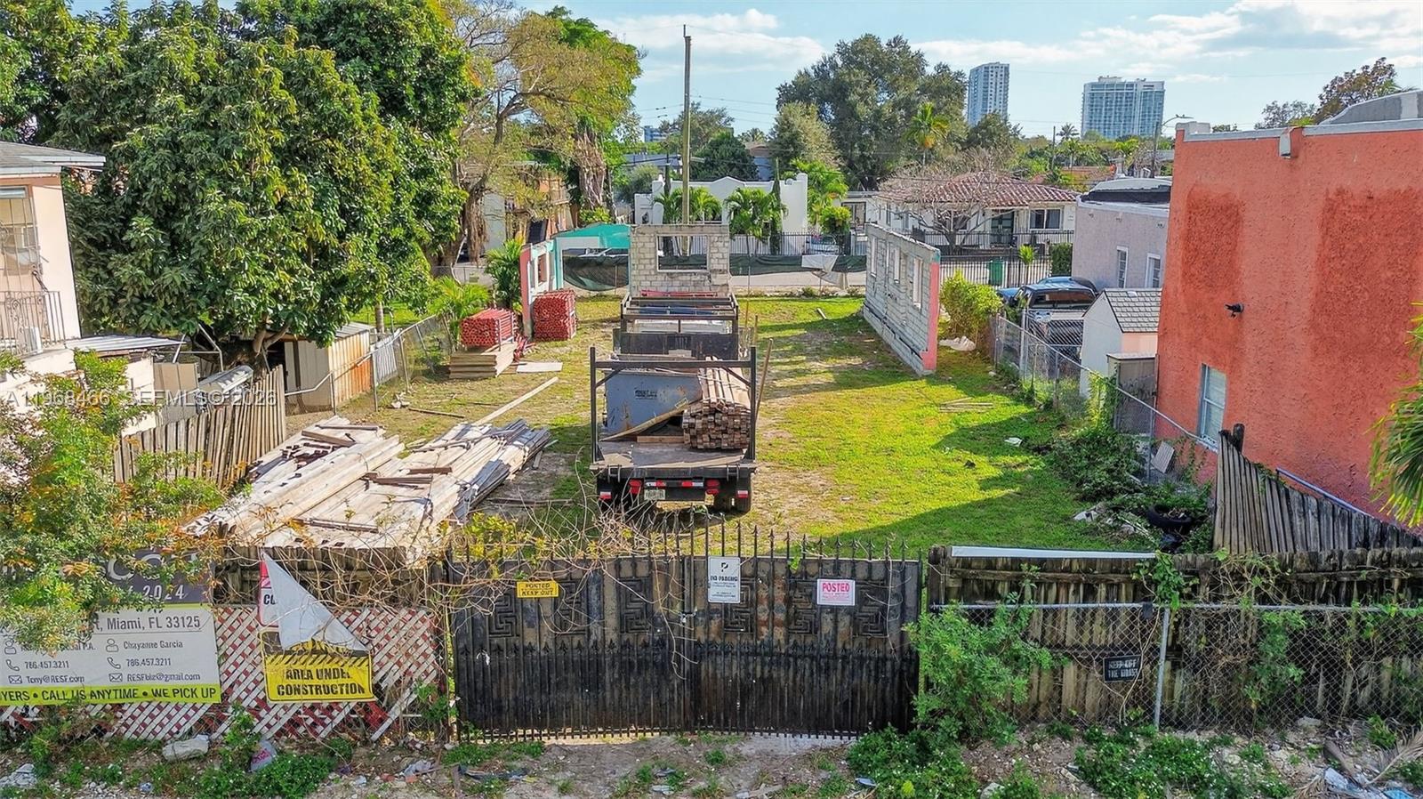 MULBERRY PARK - Land