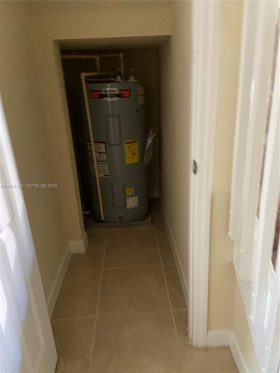 EMERALD CREEK TOWNHOMES - Residential Lease