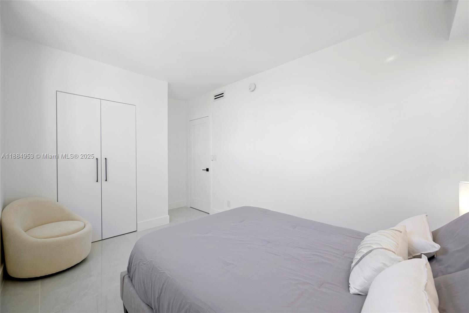 OCEAN RESERVE CONDO - Residential Lease