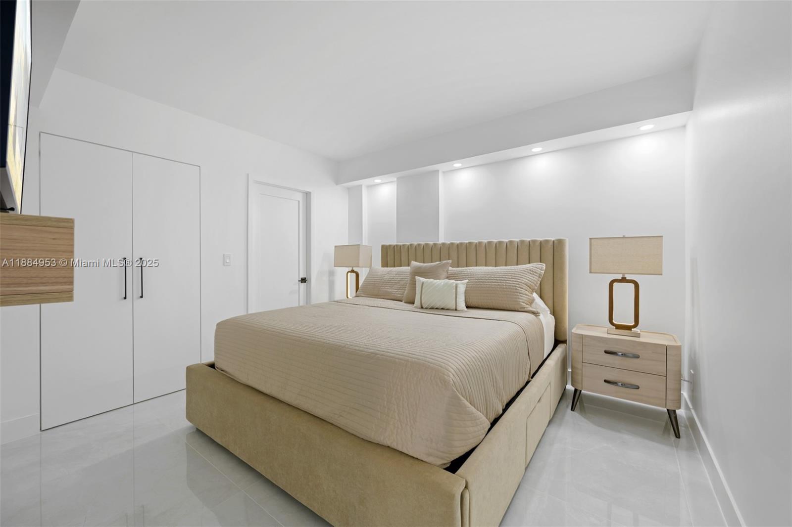 OCEAN RESERVE CONDO - Residential Lease