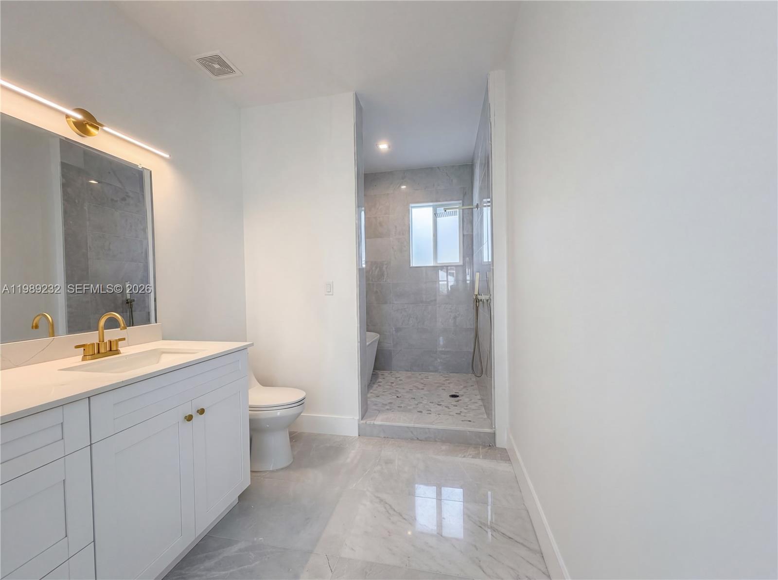 CUTLER LANDINGS 1ST ADDN - Residential