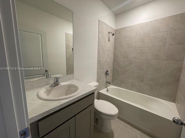 Palm Cay - Residential