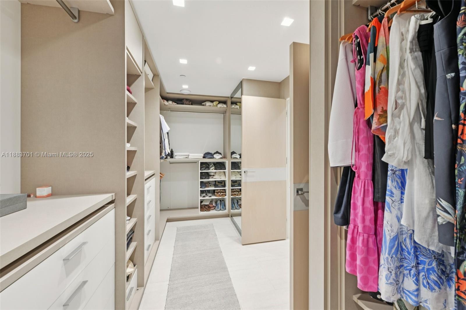 OCEANA BAL HARBOUR CONDO - Residential