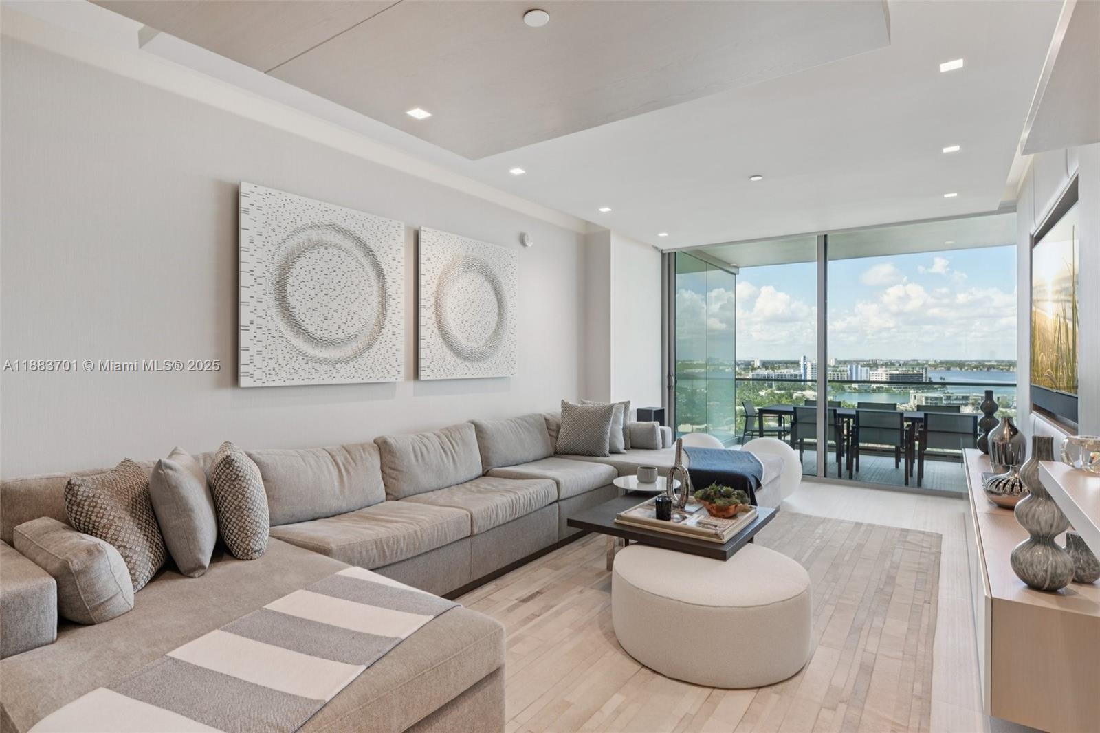 OCEANA BAL HARBOUR CONDO - Residential