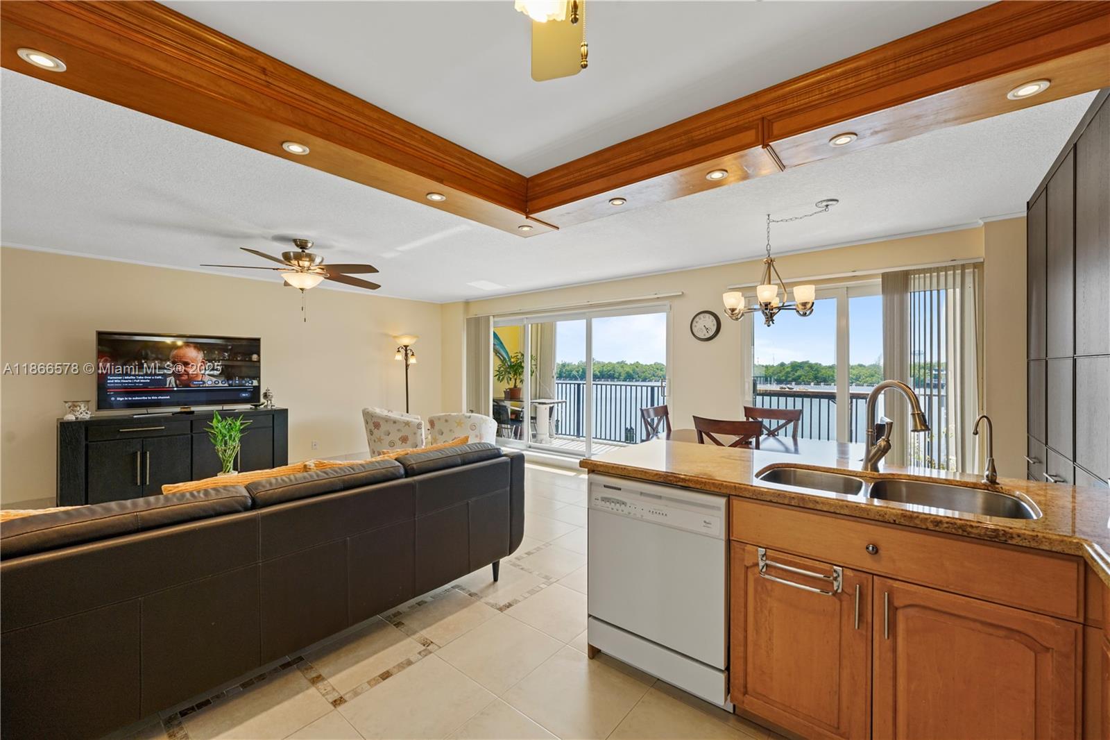 COASTAL LANDING CONDOMINI - Residential
