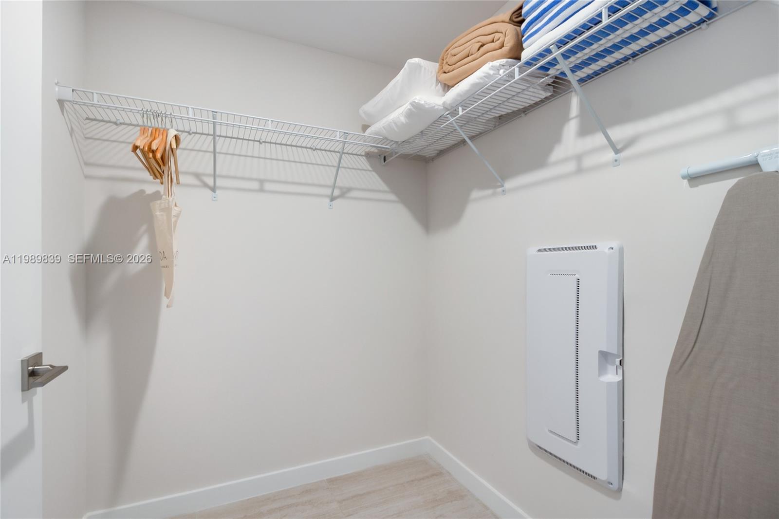 QUADRO CONDO - Residential