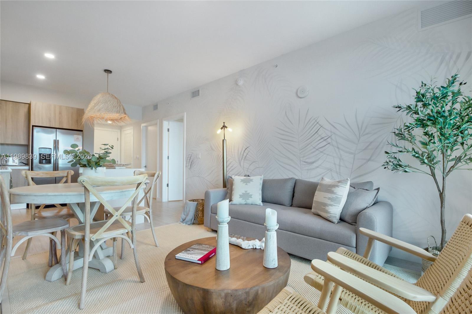 QUADRO CONDO - Residential