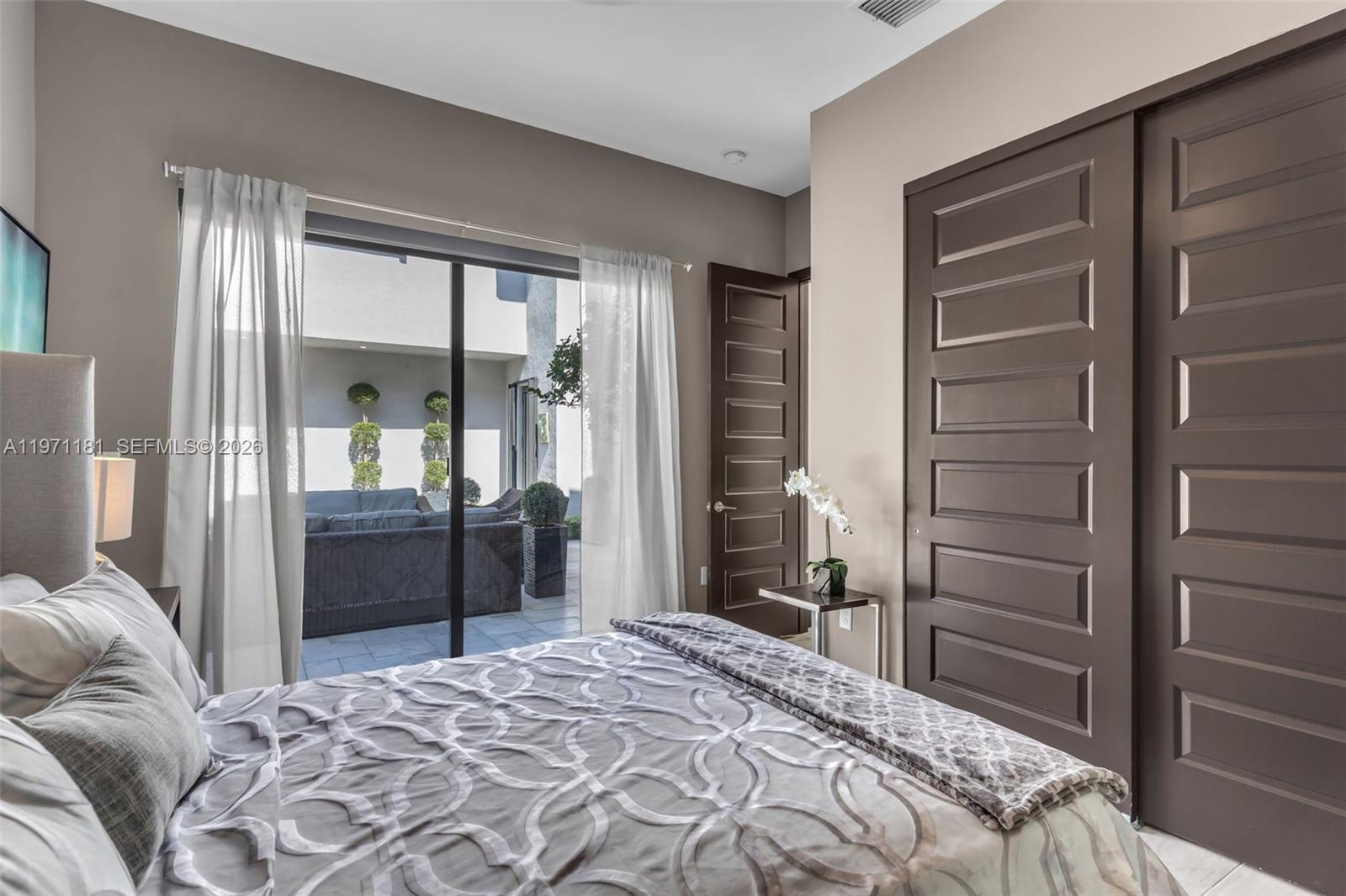 CRESTVIEW WEST - Residential Lease