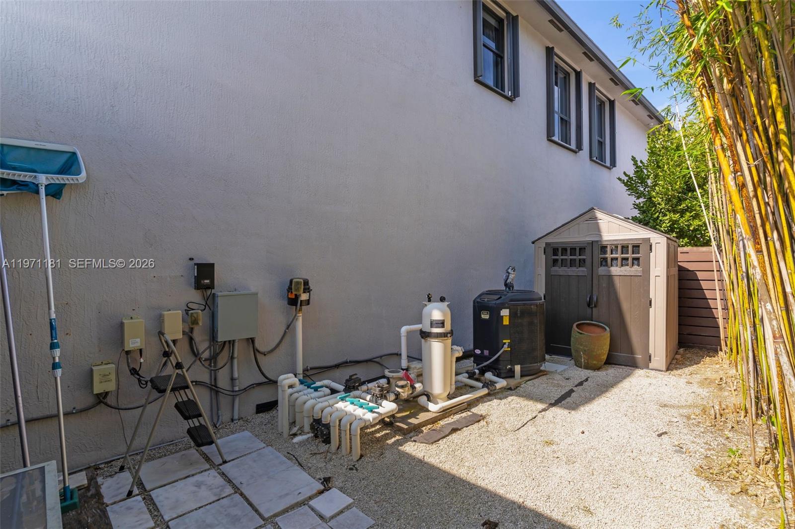 CRESTVIEW WEST - Residential Lease