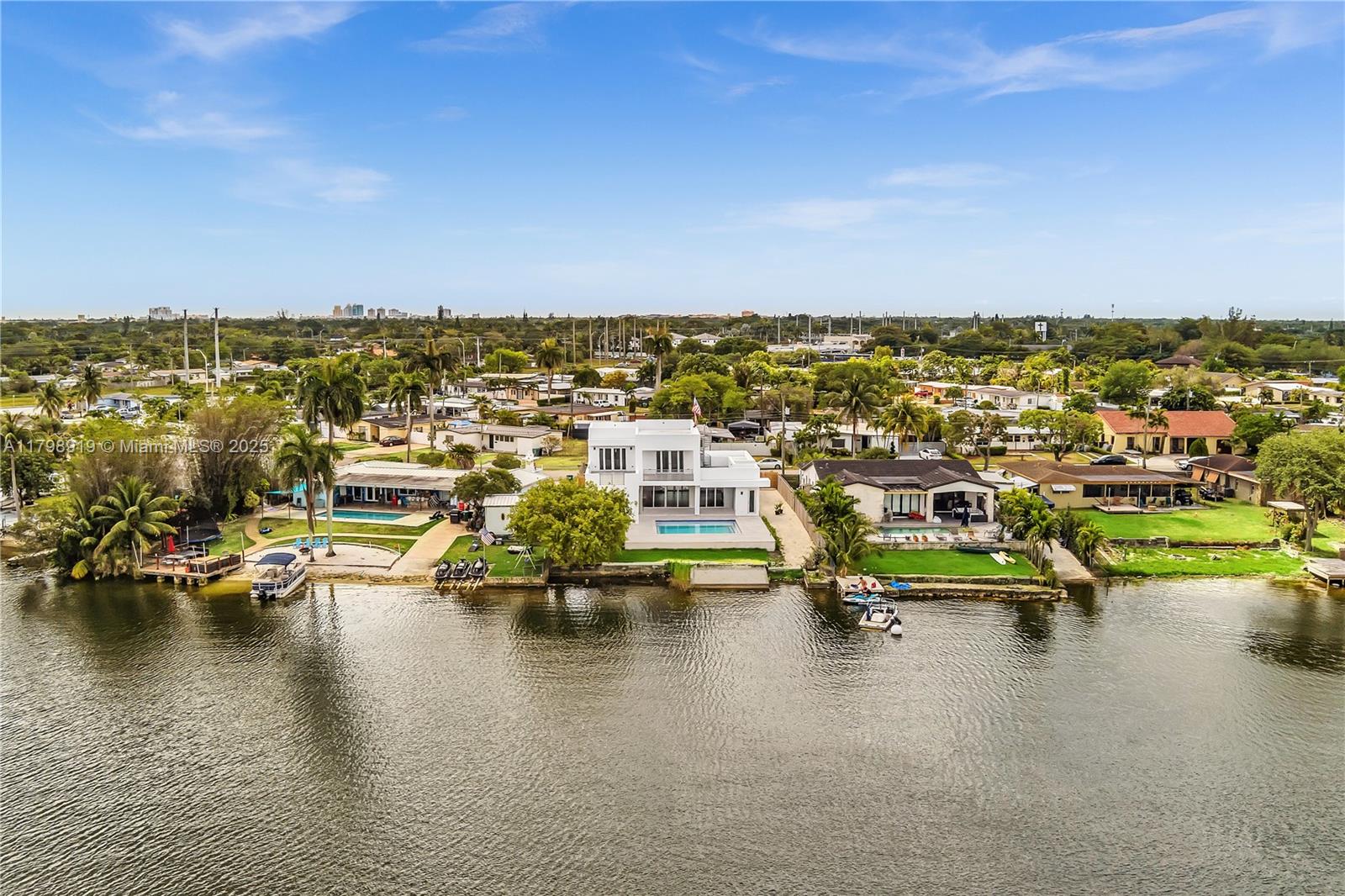 WESTWOOD LAKE 10TH ADDN - Residential