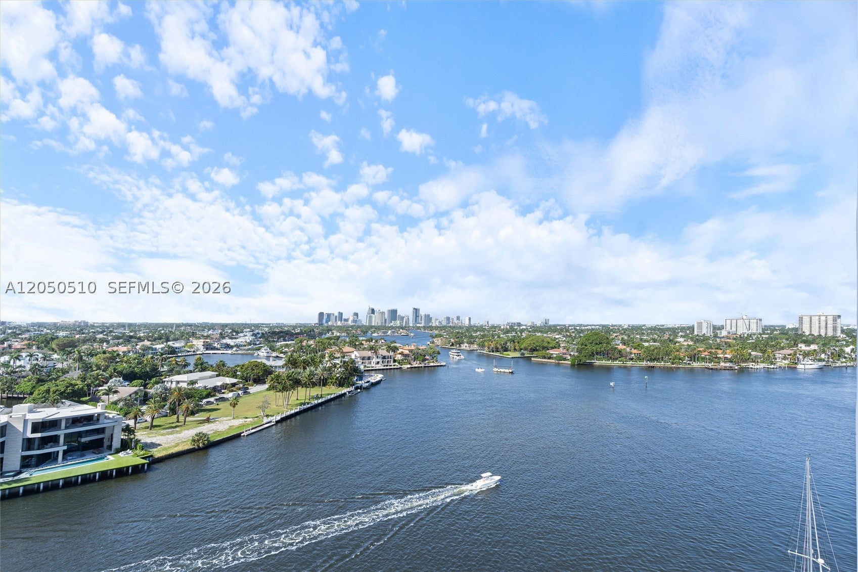 3055 Harbor Dr 1202