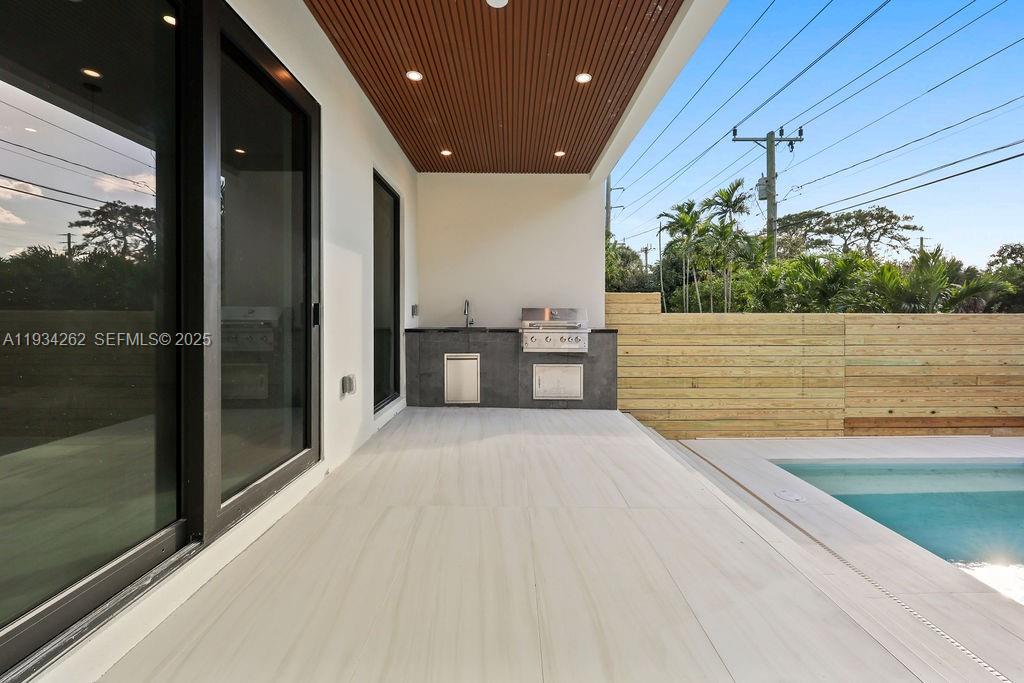 HOLIDAY HEIGHTS - Residential Income