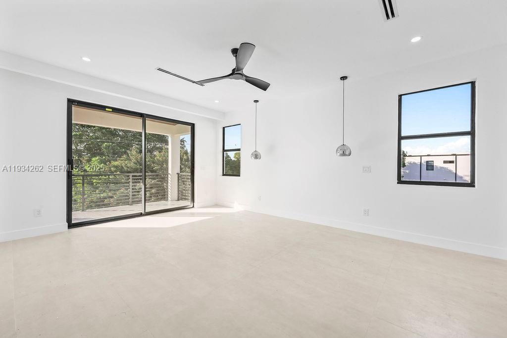 HOLIDAY HEIGHTS - Residential Income