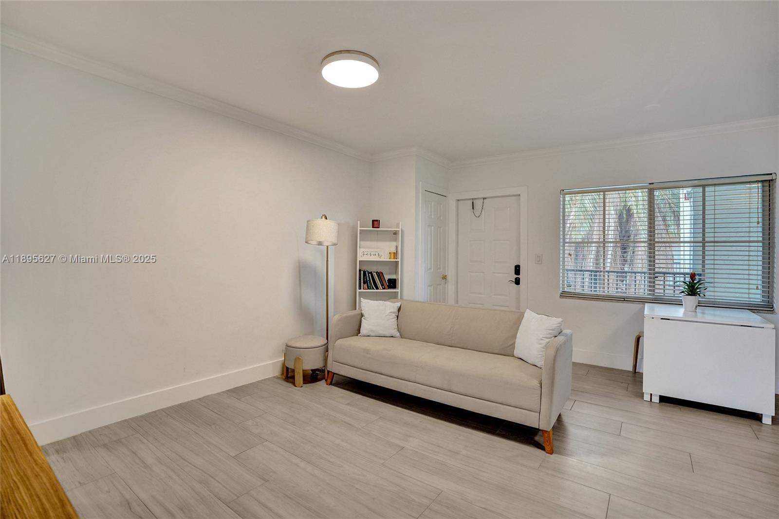 GULFSTREAM CONDO OF LAS O - Residential Lease