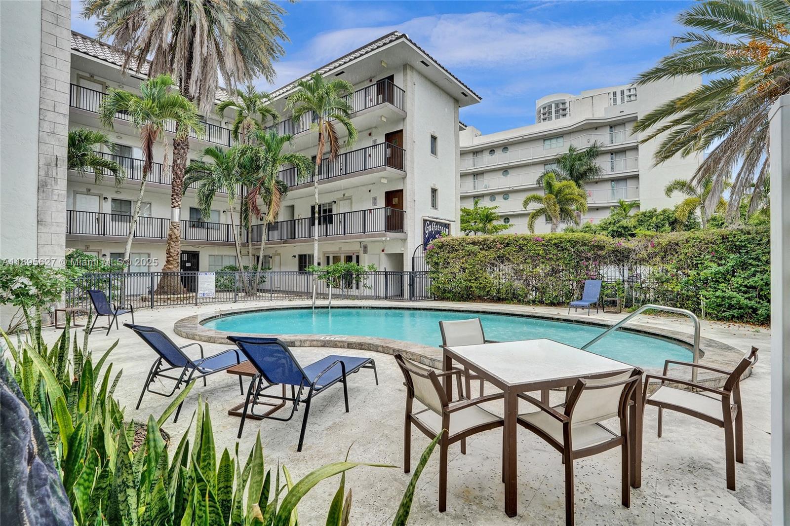 GULFSTREAM CONDO OF LAS O - Residential Lease