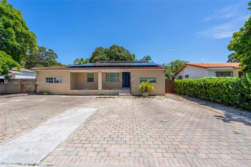 Spacious and fully furnished 2 bed / 2 bath rental in Miami! This home features a generous floor plan with large living and dining areas, comfortable bedrooms, and a welcoming layout that feels like home. Enjoy the convenience of rapid approval and plenty of parking, making move-in stress-free. Centrally located near shopping, dining, schools, and major highways, this property is perfect for tenants seeking comfort and accessibility. Move-in ready just bring your suitcase! SHARED WASHER / DRYER