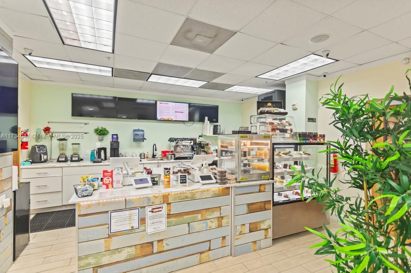 TIDES ON HOLLYWOOD BEACH - Residential Lease