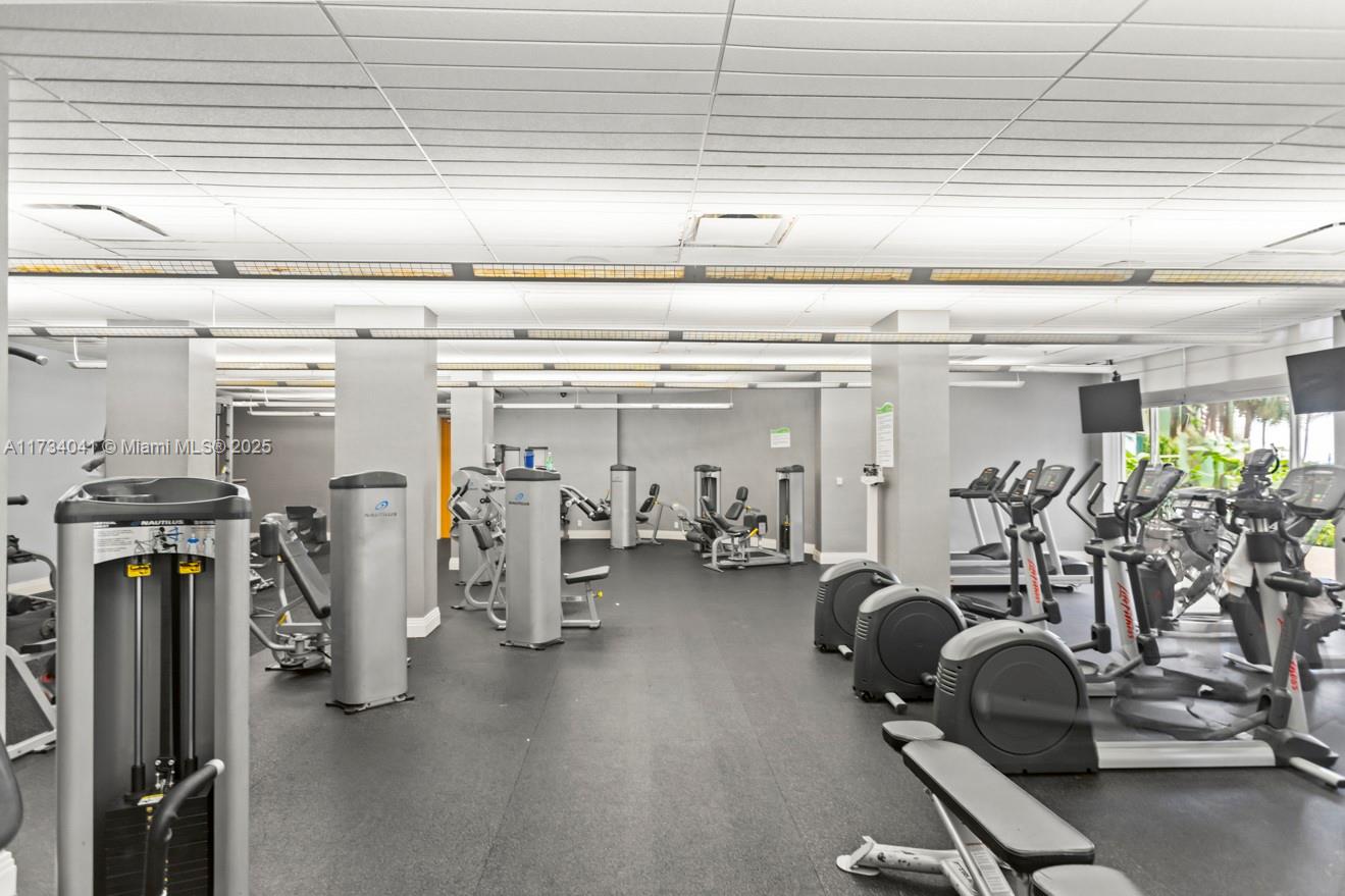 TIDES ON HOLLYWOOD BEACH - Residential Lease