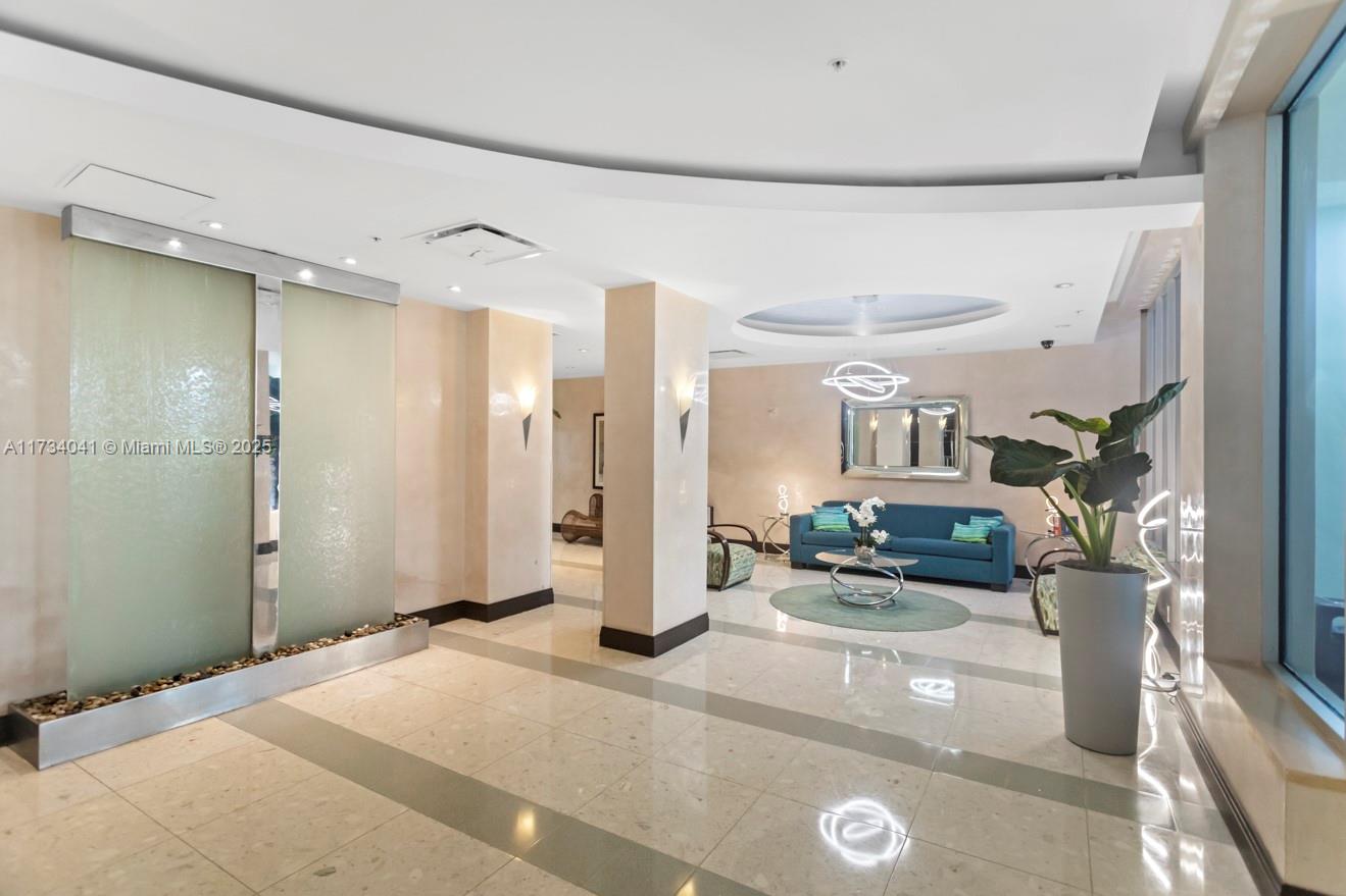 TIDES ON HOLLYWOOD BEACH - Residential Lease