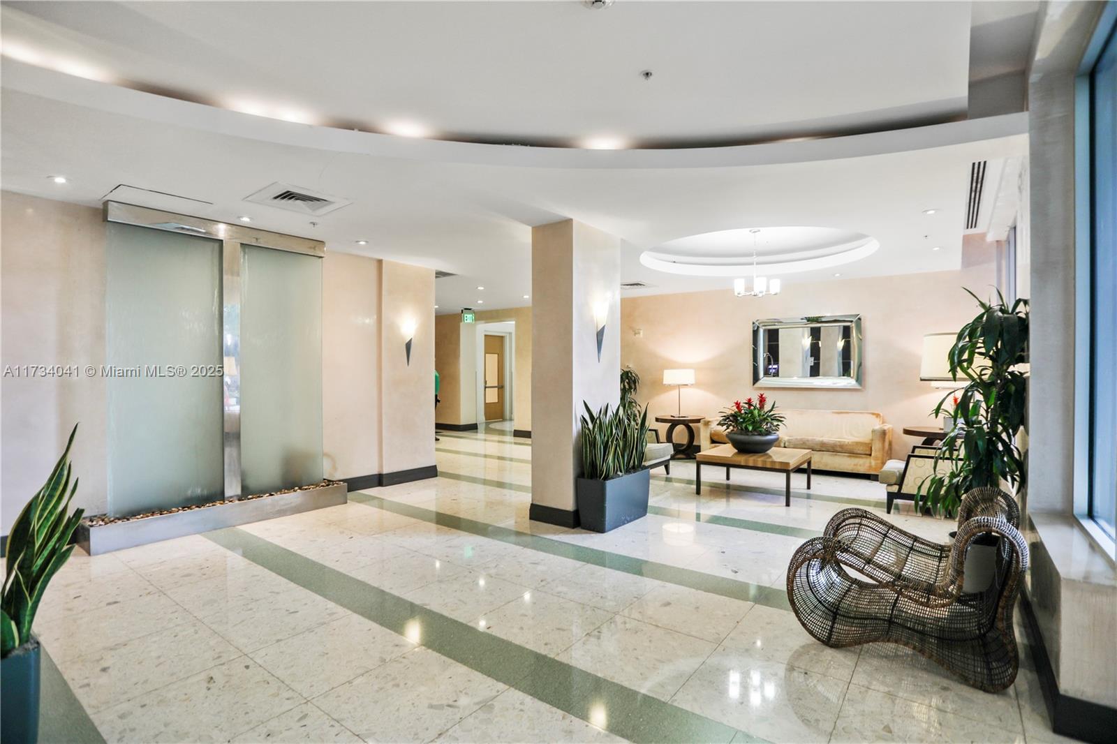 TIDES ON HOLLYWOOD BEACH - Residential Lease