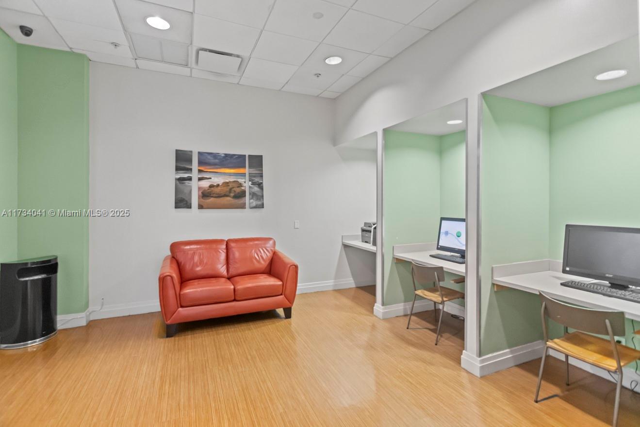 TIDES ON HOLLYWOOD BEACH - Residential Lease