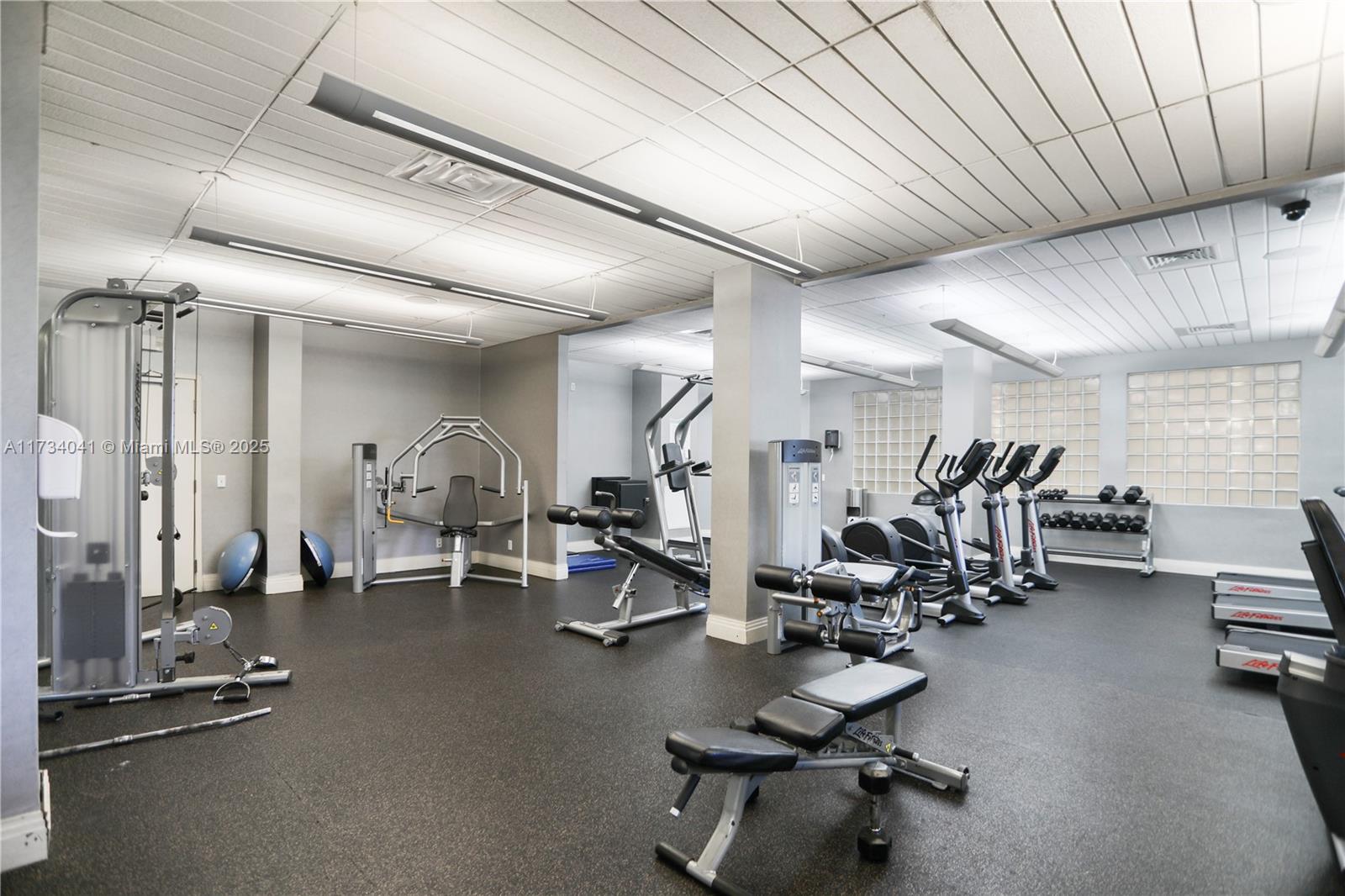 TIDES ON HOLLYWOOD BEACH - Residential Lease