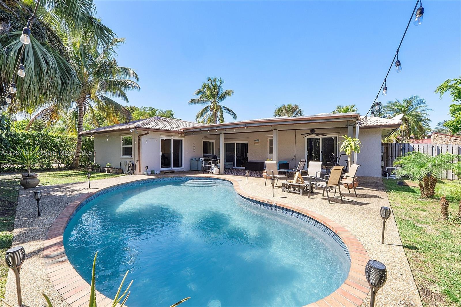 Property for Sale at 9062 Nw 20th Mnr, Coral Springs, Broward County, Florida - Bedrooms: 3 
Bathrooms: 3  - $625,000