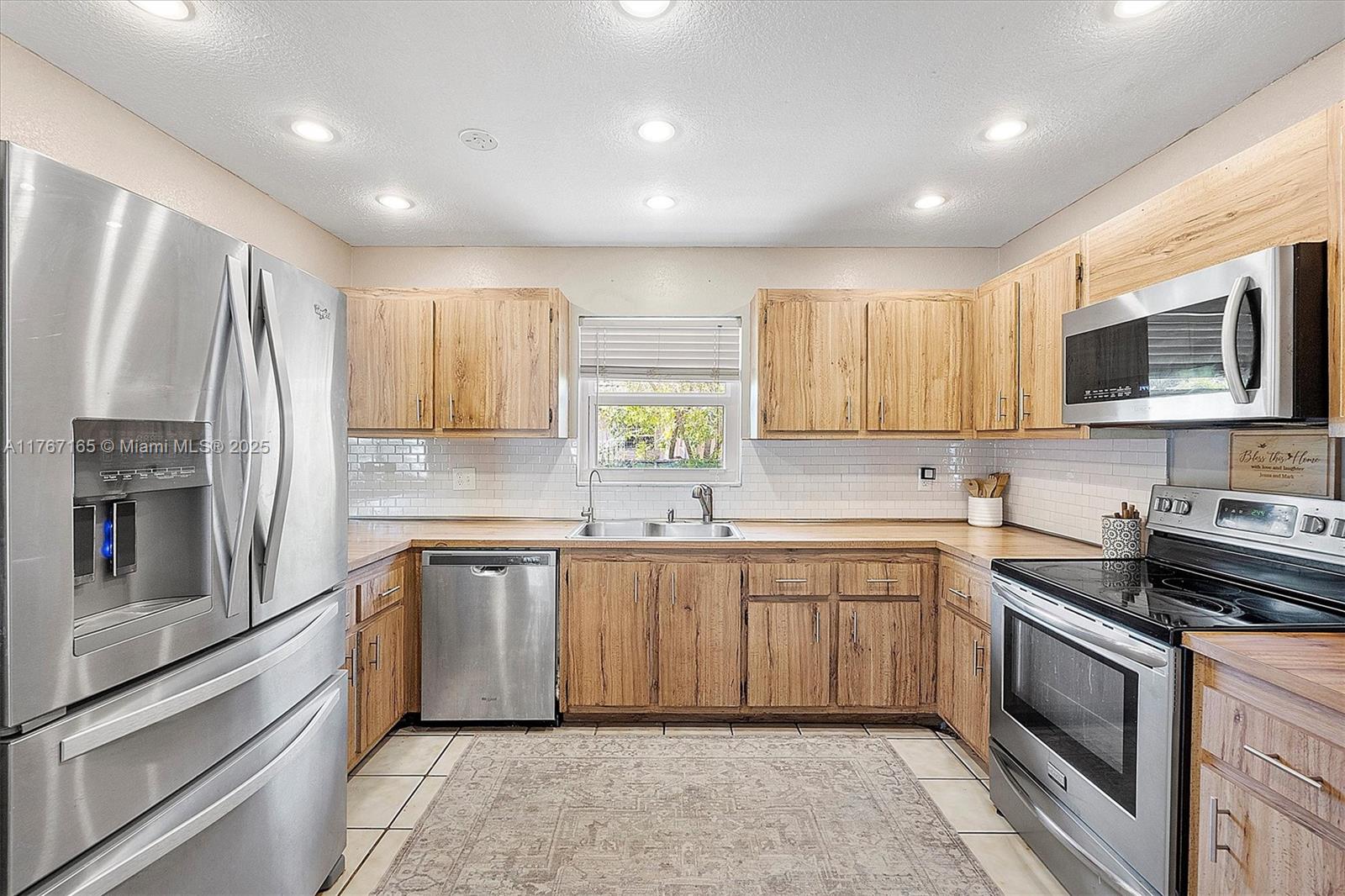 9062 NW 20th Mnr