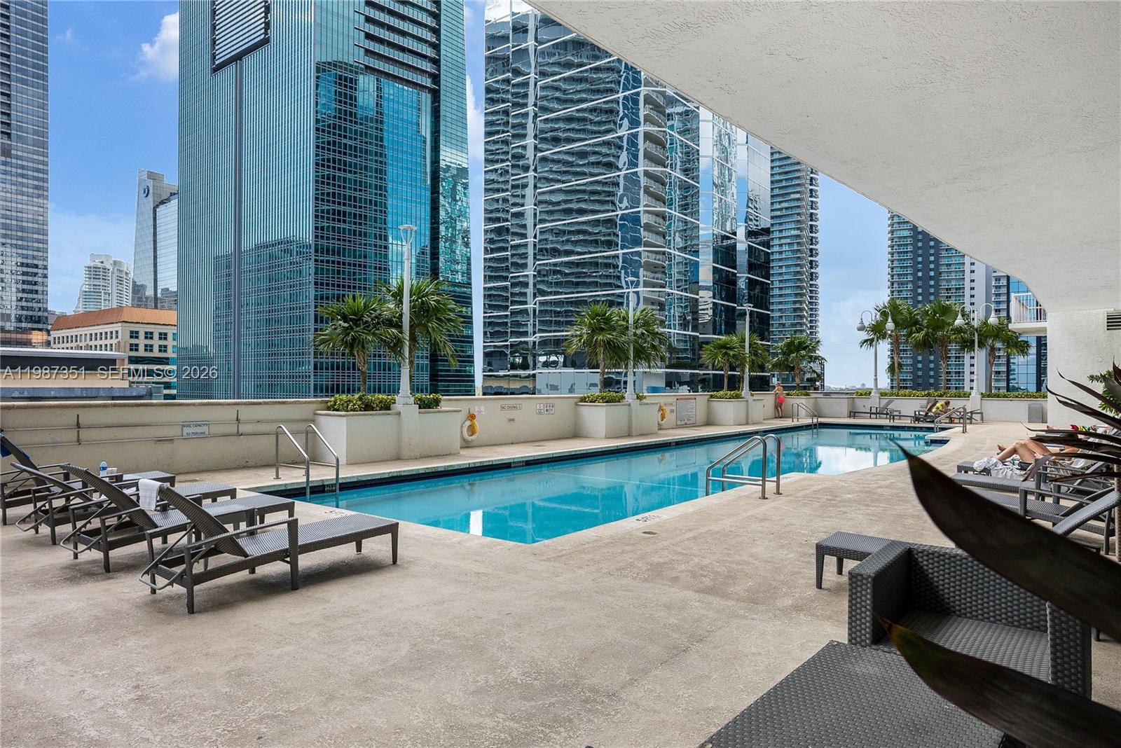 THE CLUB AT BRICKELL BAY - Residential
