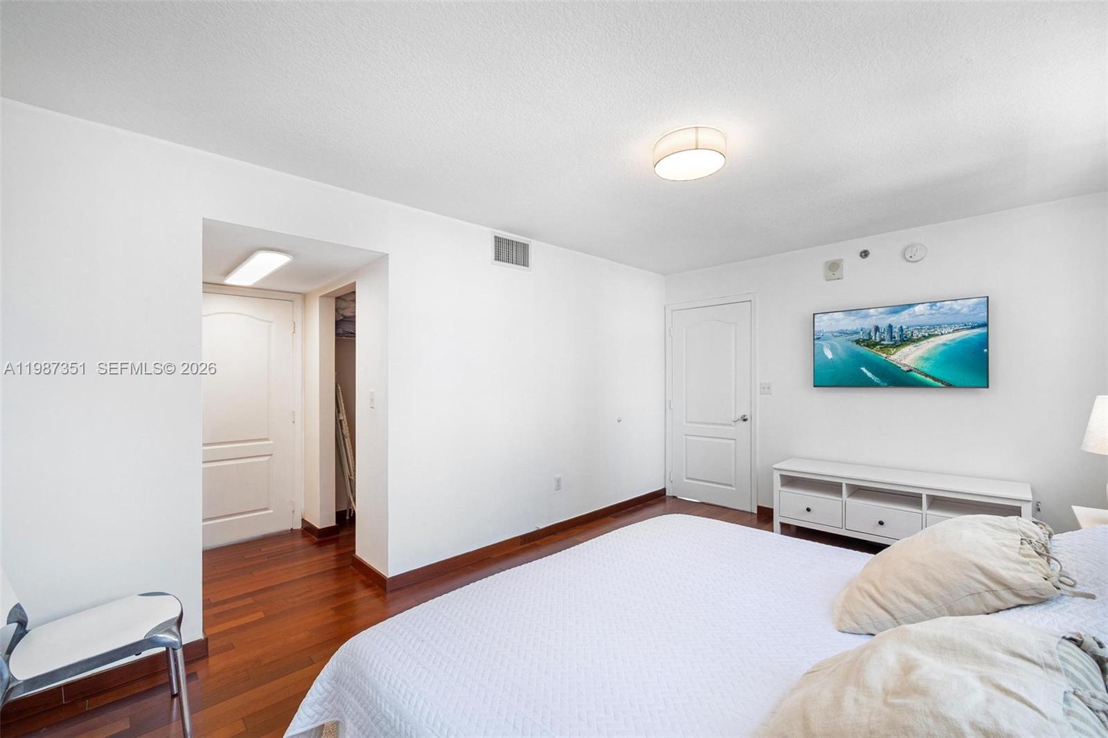 THE CLUB AT BRICKELL BAY - Residential