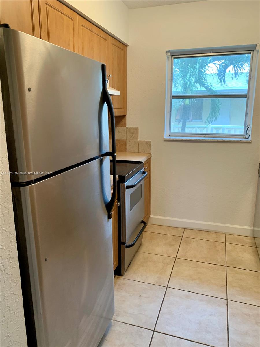 WILTON VILLAGE CONDO - Residential