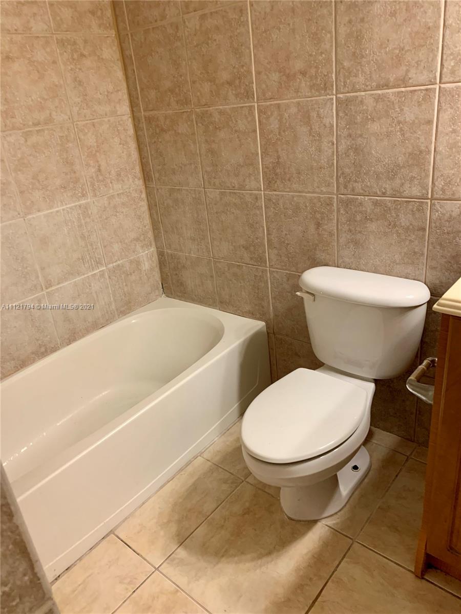 WILTON VILLAGE CONDO - Residential