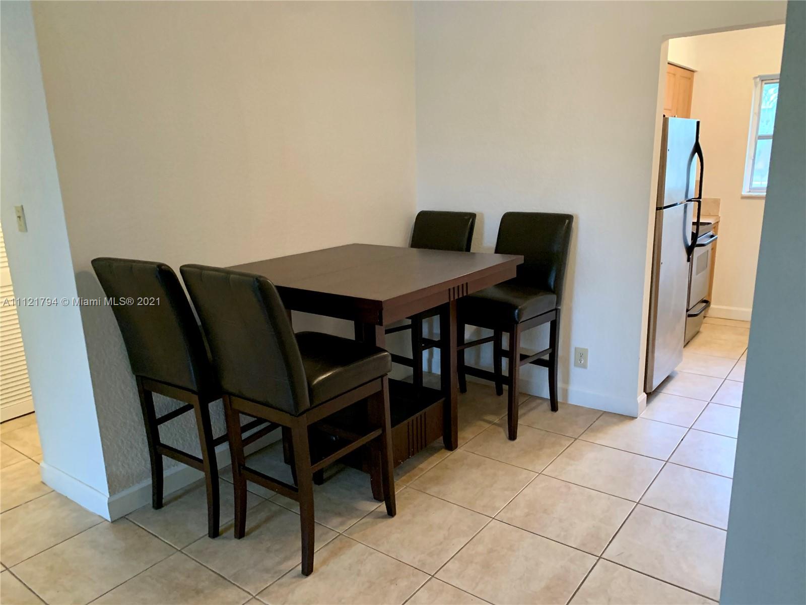 WILTON VILLAGE CONDO - Residential