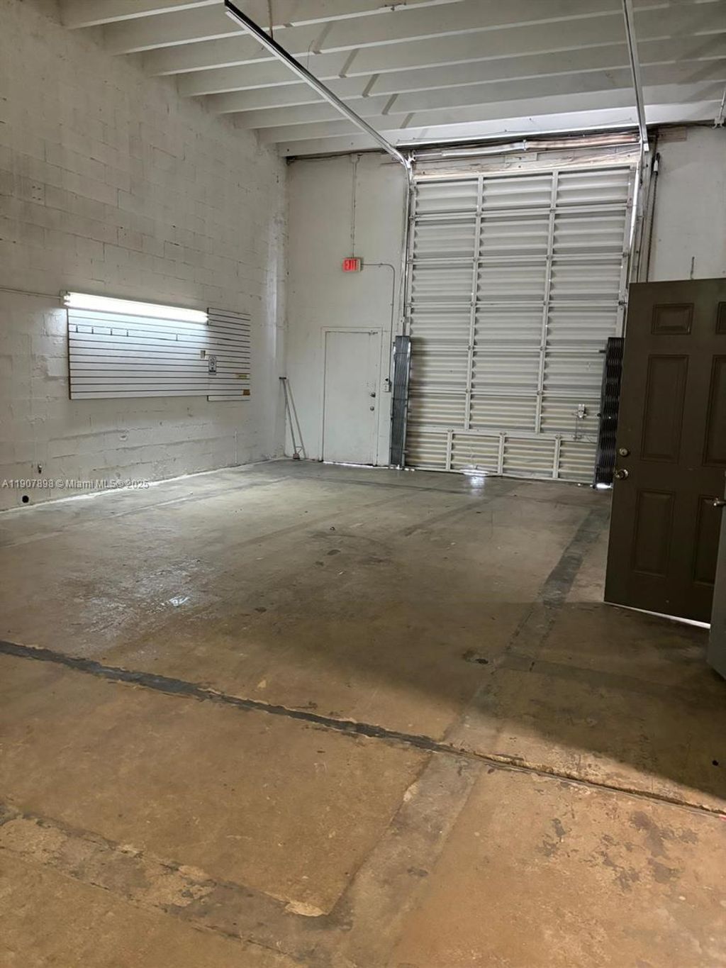 Photo of 6907 NW 43rd St #6907, Miami, FL 33166 (MLS # A11907898)