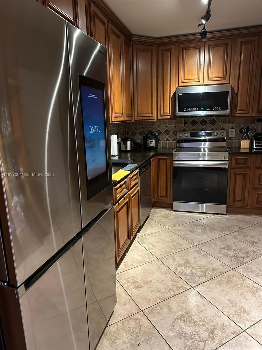 TIDES ON HOLLYWOOD BEACH - Residential