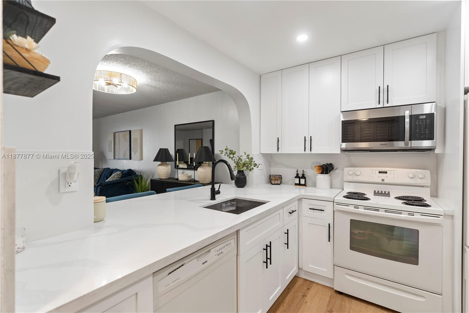 GARDENS OF KENDALL SO CON - Residential