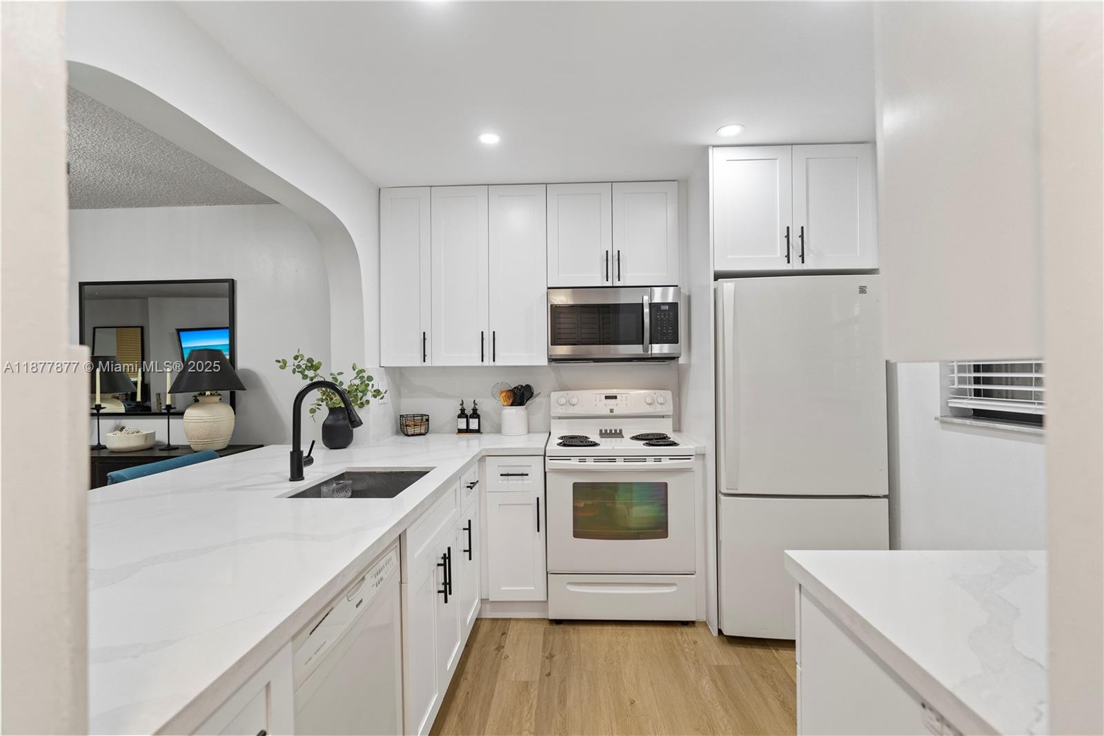 GARDENS OF KENDALL SO CON - Residential