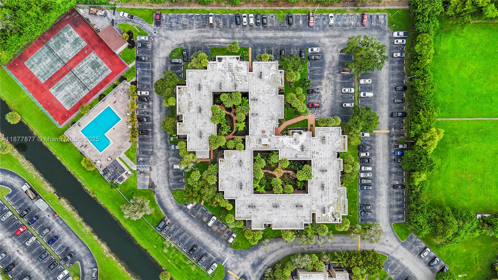 GARDENS OF KENDALL SO CON - Residential