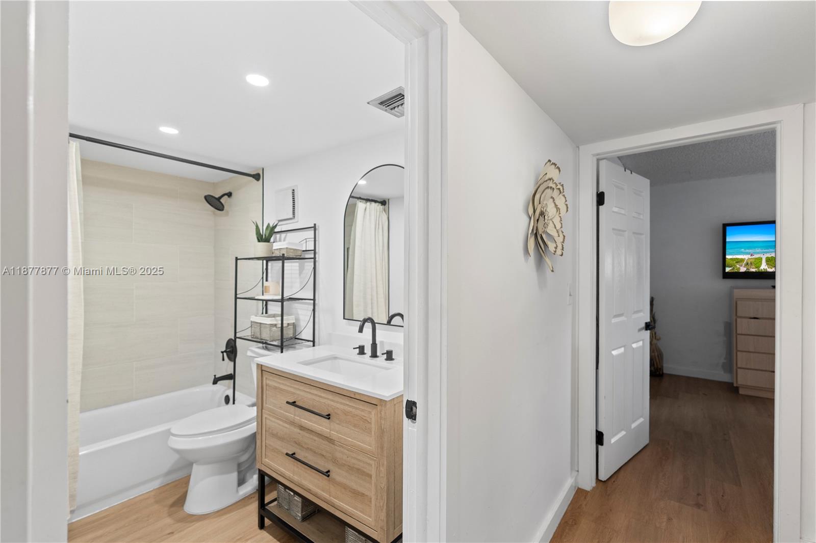 GARDENS OF KENDALL SO CON - Residential