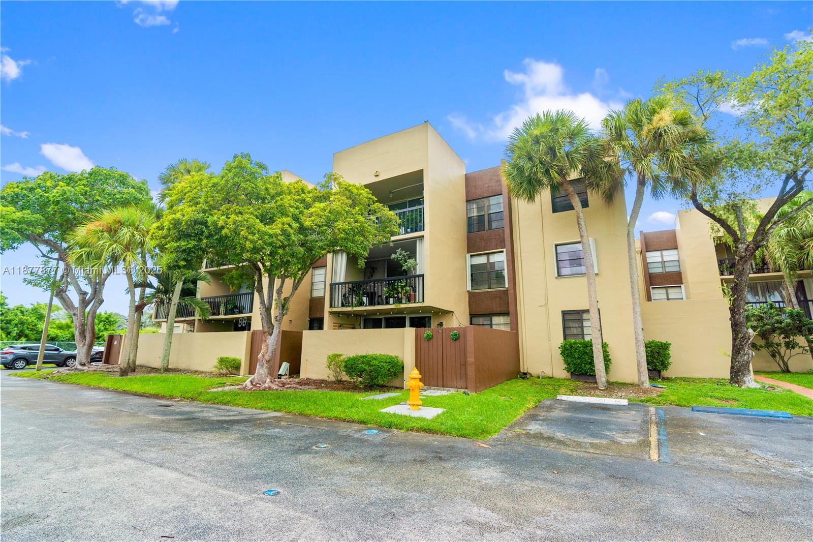 Turn-key unit in one of the best locations in Kendall! Recently upgraded! Modern kitchen with quartz countertops, remodeled bathrooms, new high quality vinyl flooring, upgraded electrical panel and more!
Prime location just off 104 st right by Miami Dade College, just a few blocks from the turnpike for easy commuting, shopping centers, restaurants, parks, places of worship and located in a safe, well maintained gated community with community pool, basketball court, child play area, canal view and pool area views.