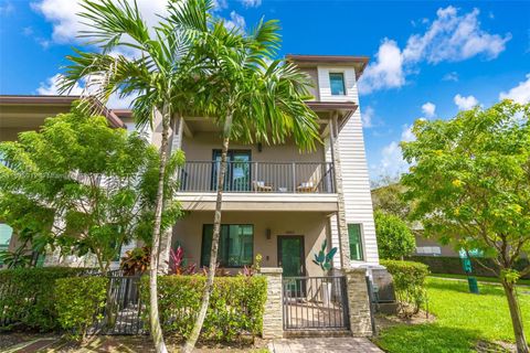 4963 NW 83rd Path 4963 Doral FL 33166