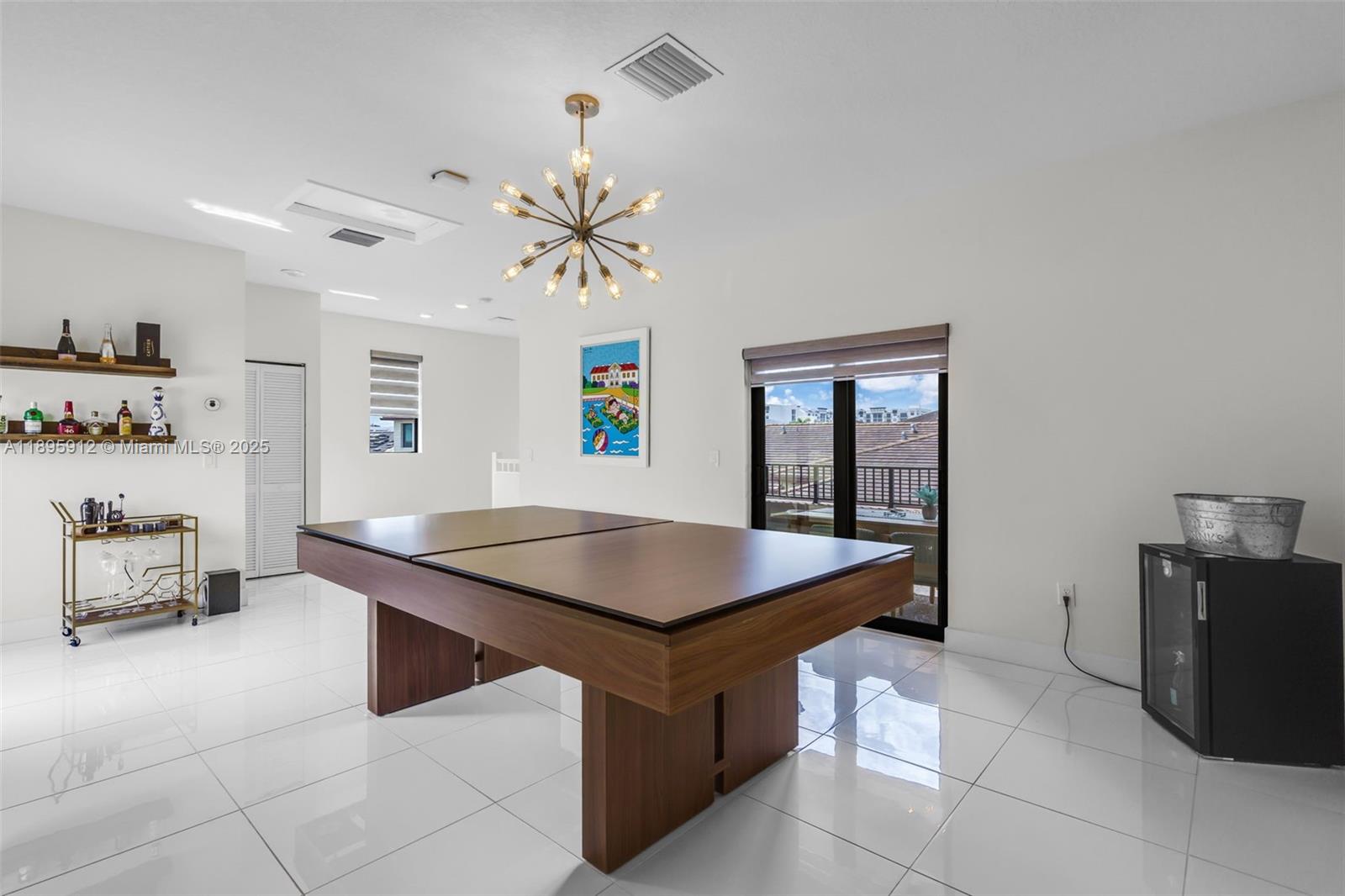 DOWNTOWN DORAL SOUTH PHAS - Residential