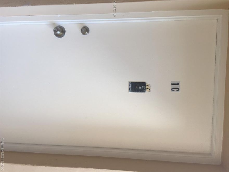 BEAUTIFUL CONDO 2 BED/ 2 BATH TILE FLOOR THROUGHOUT. REMODELED BATHROOM & KITCHEN WITH STAINLESS STEEL APPLIANCES. LOCATED IN THE HEART OF DORAL.