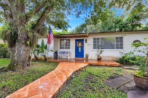 Photo of 7840 SW 99th St, Miami, FL 33156 (MLS # A12104952)